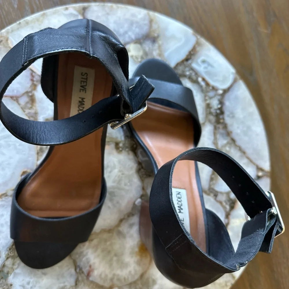 Steve Madden Leather Black Heels - Picture 4 of 6